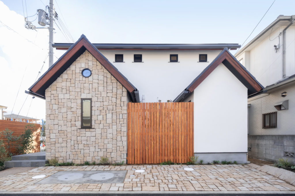 南久米モデルハウス外観 | 愛媛県松山市の戸建注文住宅は無添加住宅正規代理店みのリホームへ