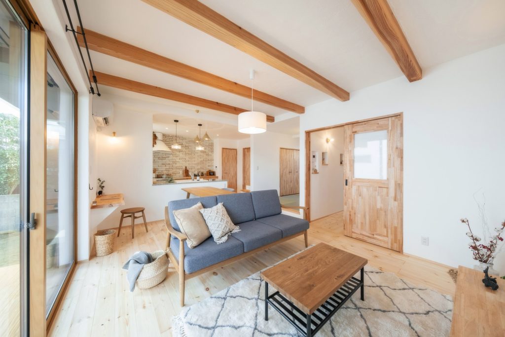 南久米モデルハウスリビング | 愛媛県松山市の戸建注文住宅は無添加住宅正規代理店みのリホームへ