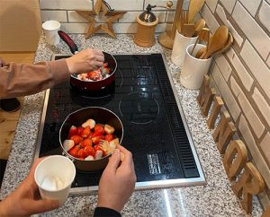 コンフィチュールを作る様子